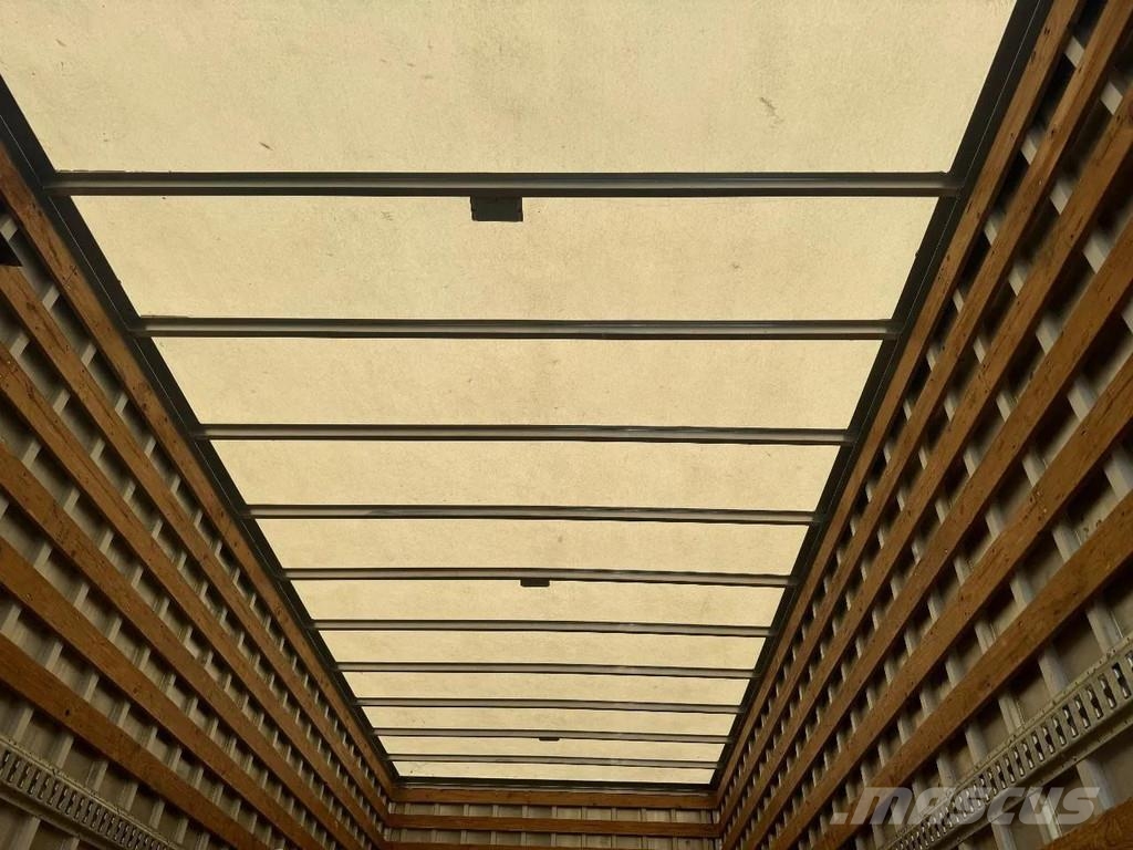Volvo FL 250 4X2 EURO 6 BOX DHOLLANDIA 1500 KG Caminhões baú
