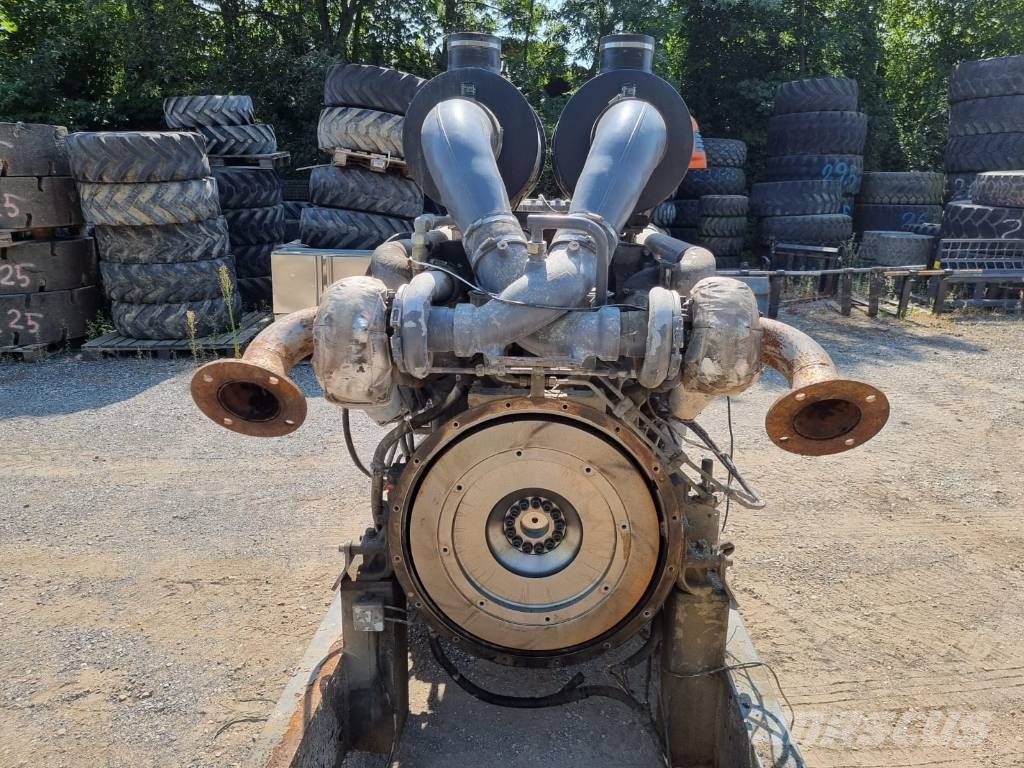 Deutz TBD 616 V12 Motores