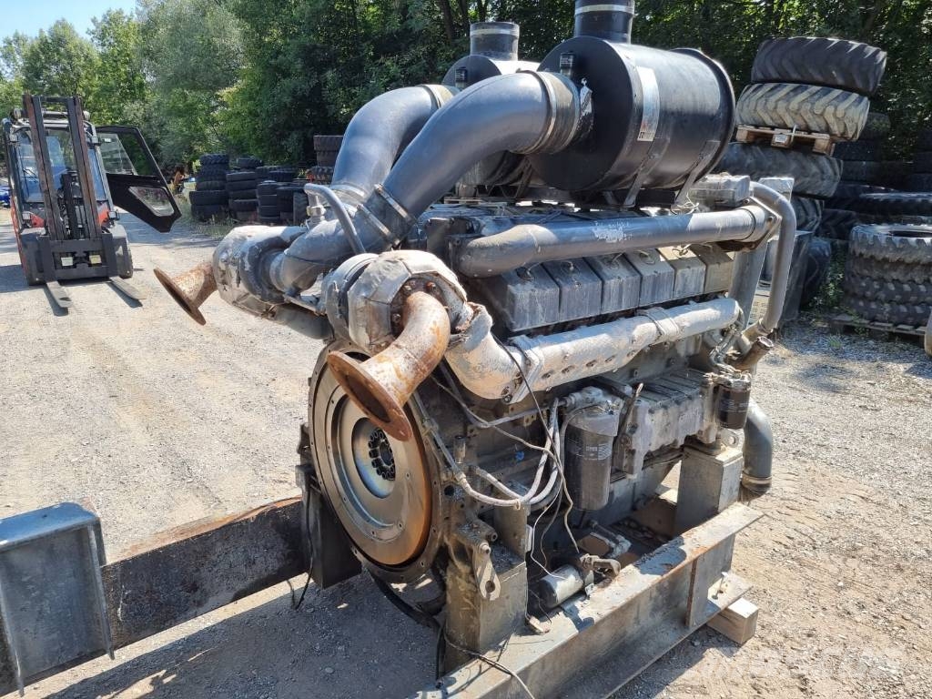 Deutz TBD 616 V12 Motores