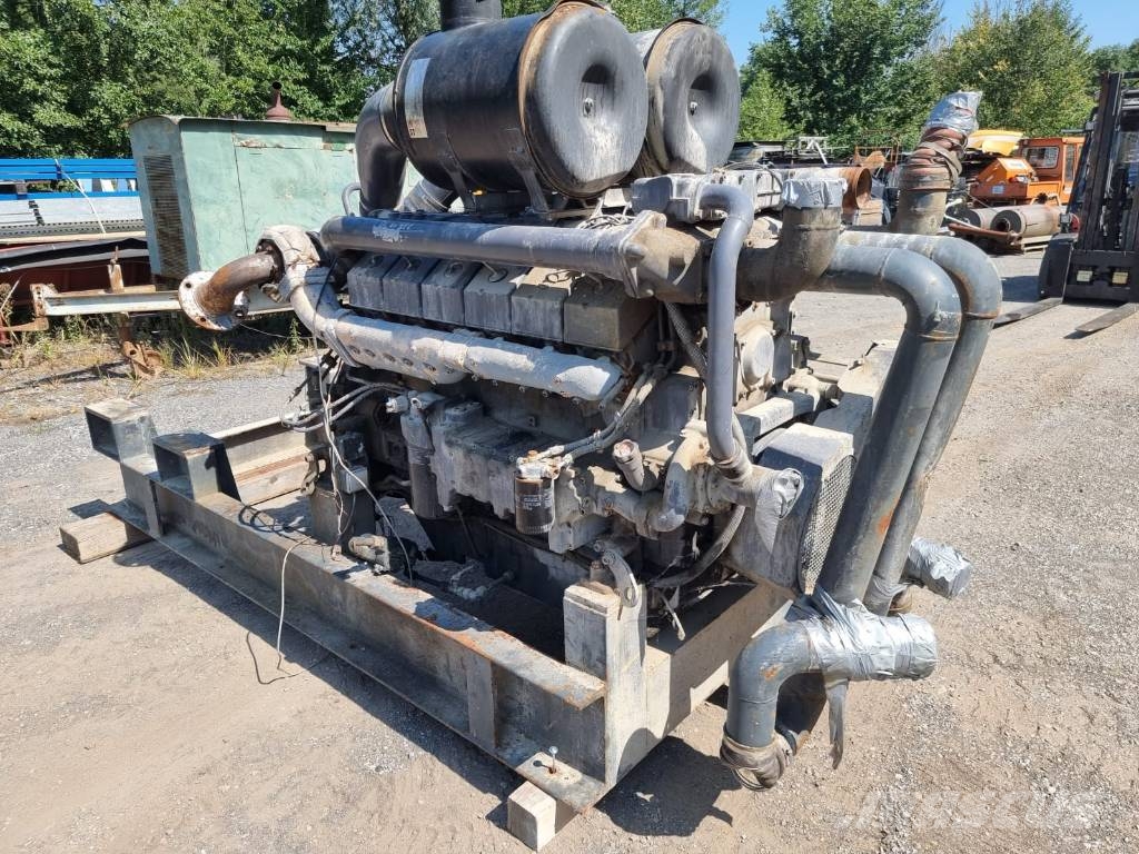 Deutz TBD 616 V12 Motores