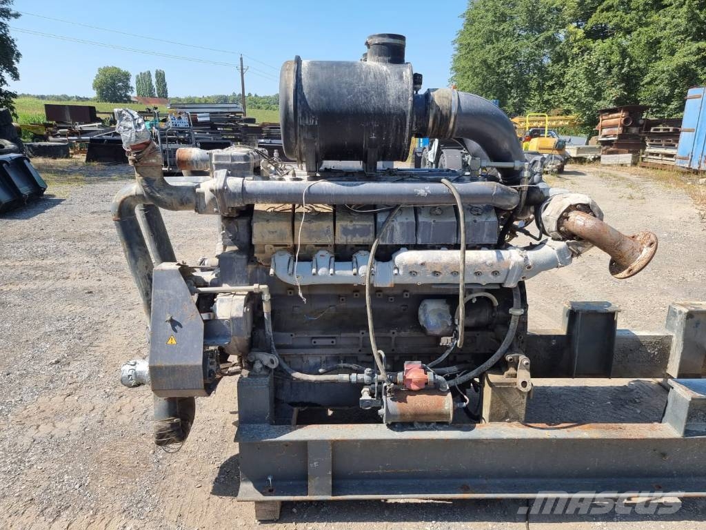 Deutz TBD 616 V12 Motores