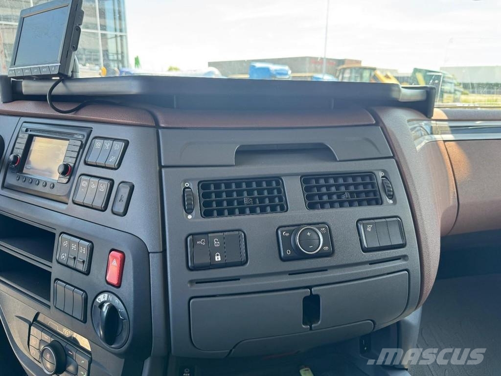 DAF XF 530 6X4 EURO 6 + JONSERED J1620ZT 93 CRANE Visureigiai kranai