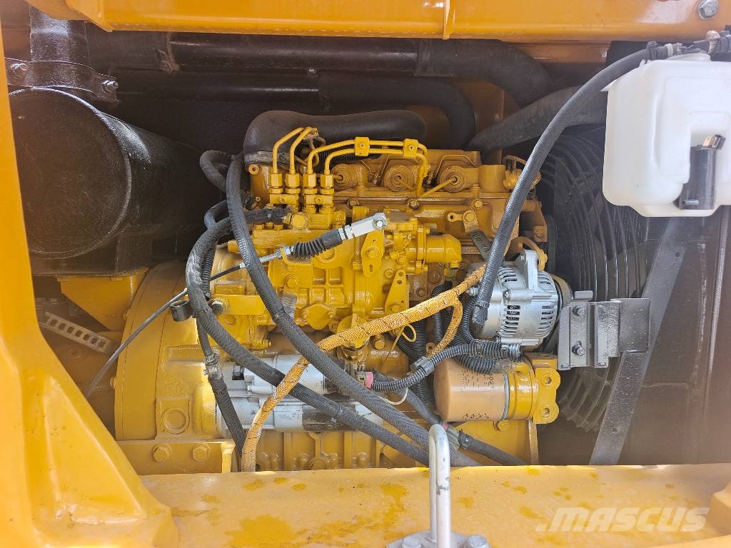 CAT 308 E2 Source factory حفارات وسط 7 طن - 12 طن