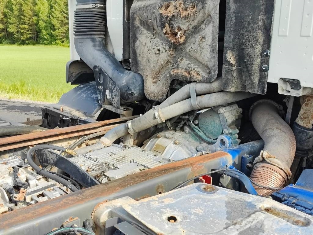 Volvo FM 13 400 Camiones con chasís y cabina