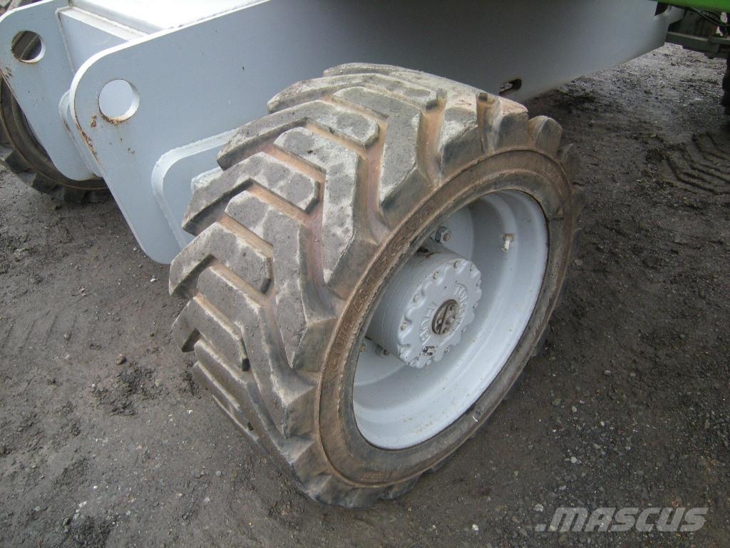 JLG 680 S Allrad Teleskopické plošiny