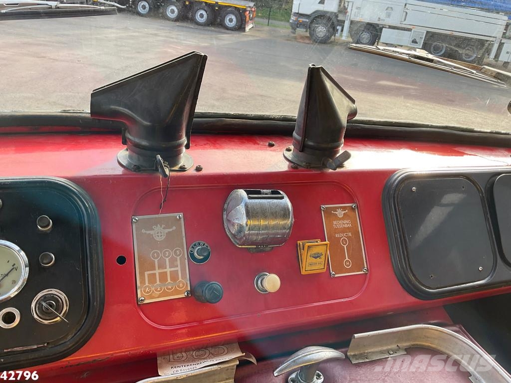 DAF AZ 1900 DS 420 6x6 Driezijdige kipper "Oldtimer" Caminhões basculantes