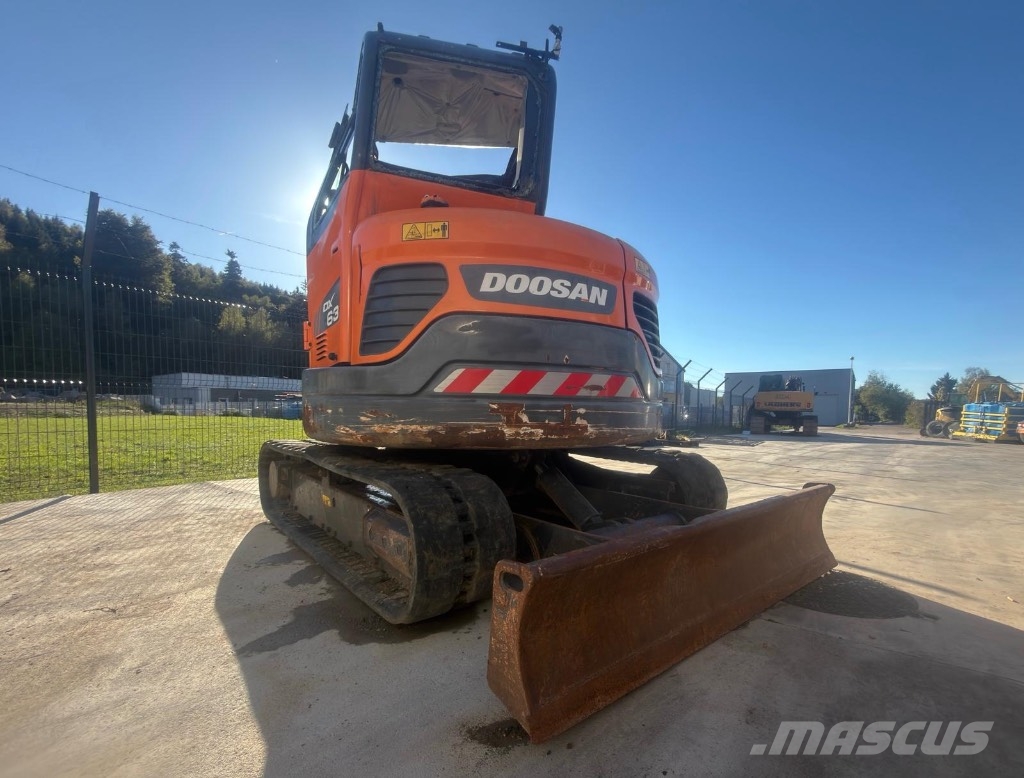 Doosan DX 63-3 *ACCIDENTE*DAMAGED*UNFALL* Mini bageri <7t