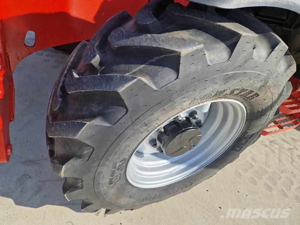 Manitou MT 1440 jak JCB 540-140 P609 مناولات متداخلة