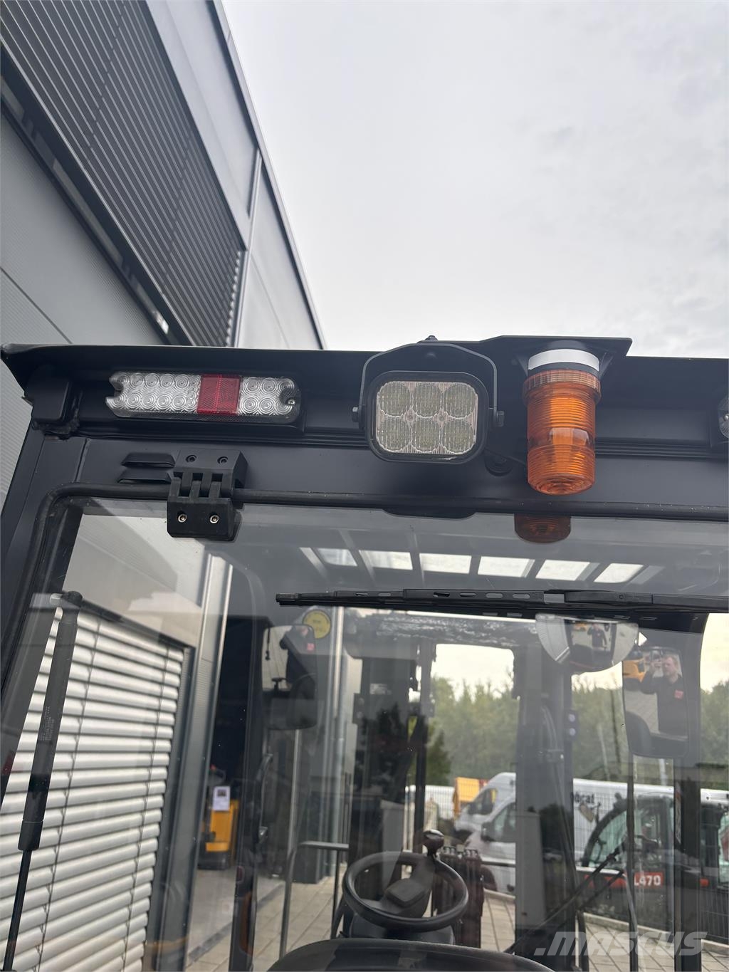 Doosan B25X-7 شاحنات ذات رافعات شوكية تعمل بالكهرباء