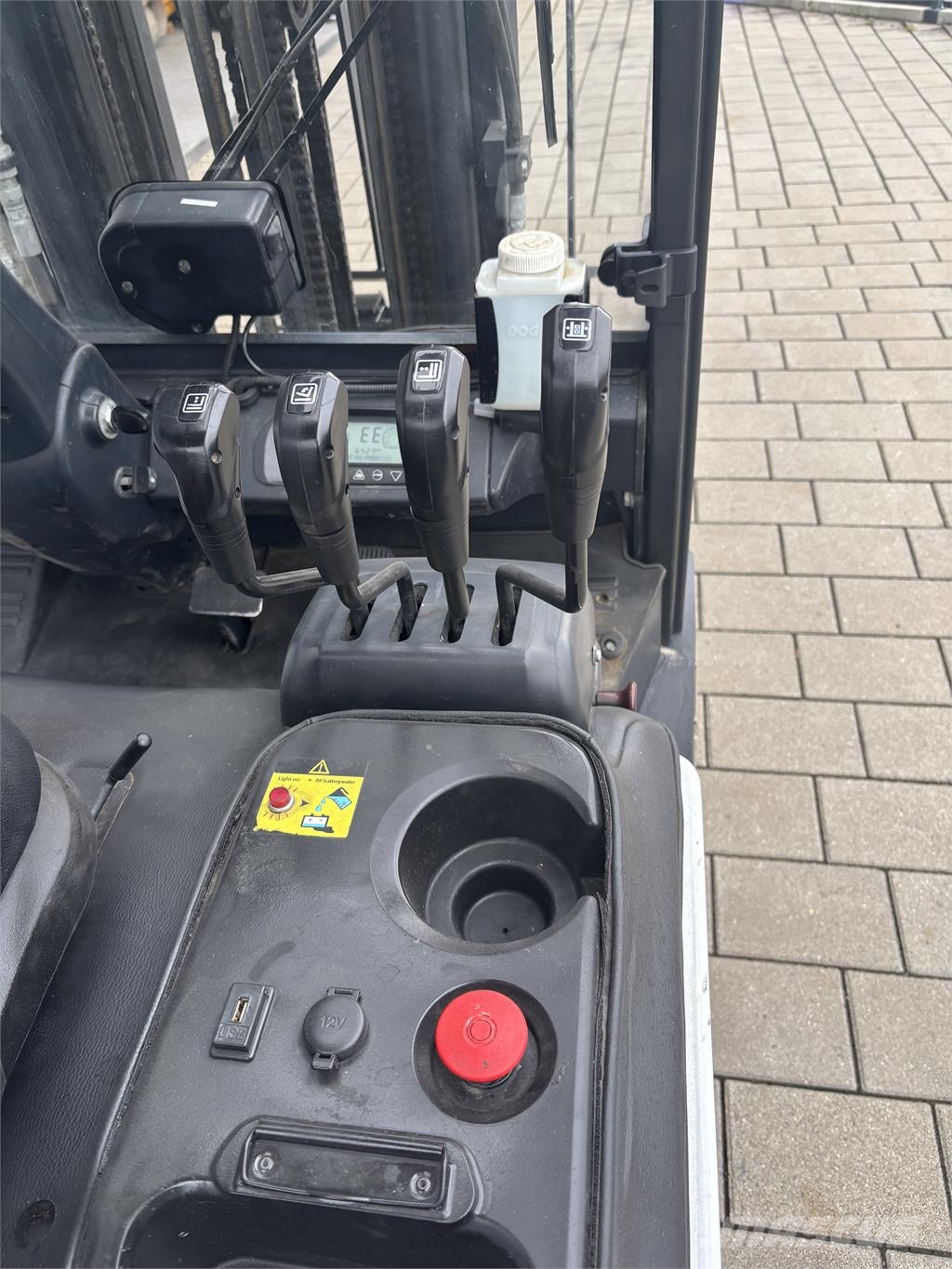 Doosan B25X-7 شاحنات ذات رافعات شوكية تعمل بالكهرباء