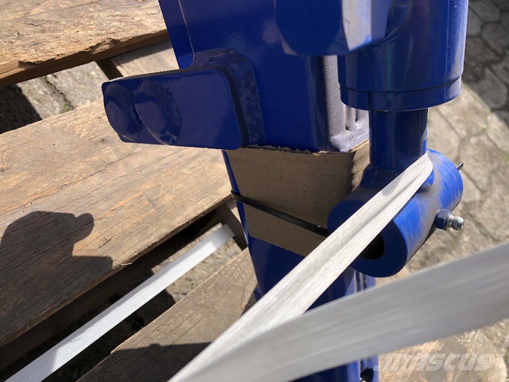 Iseki Frontlader für Iseki TXG Compact tractor attachments