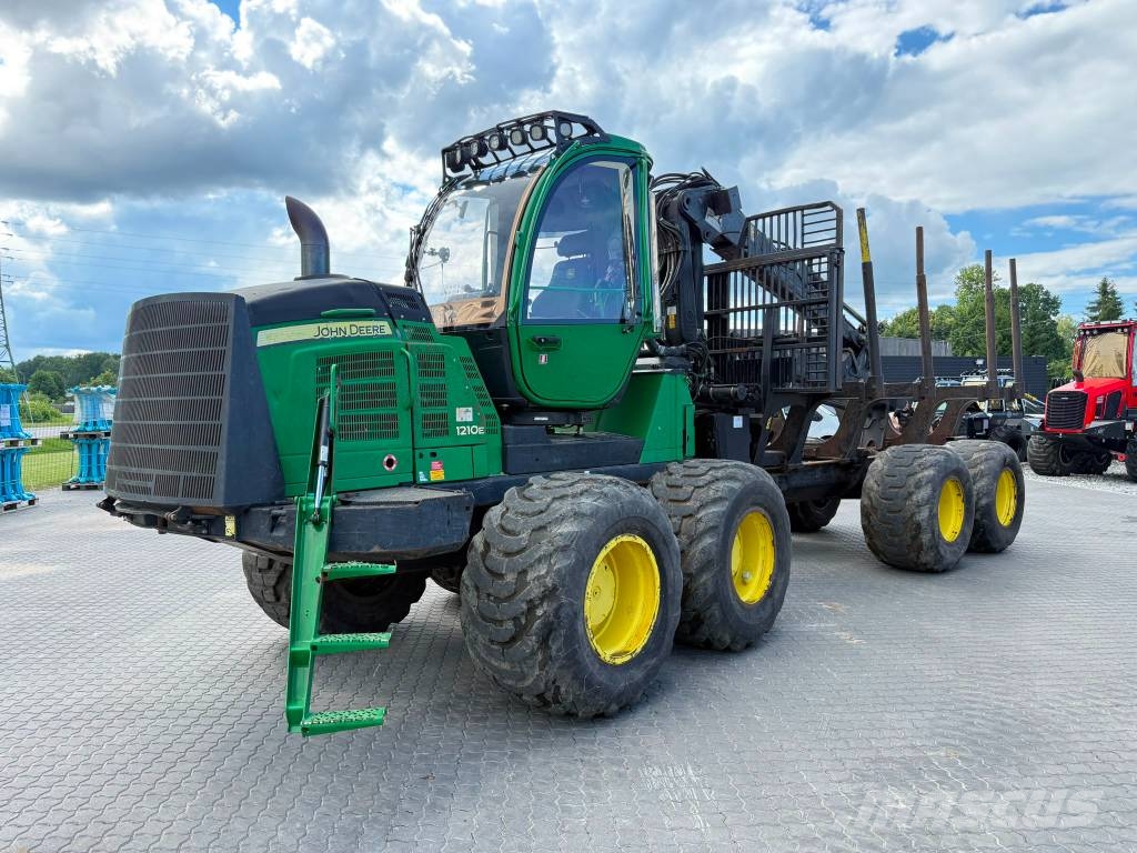 John Deere 1210 E Kuormatraktorit