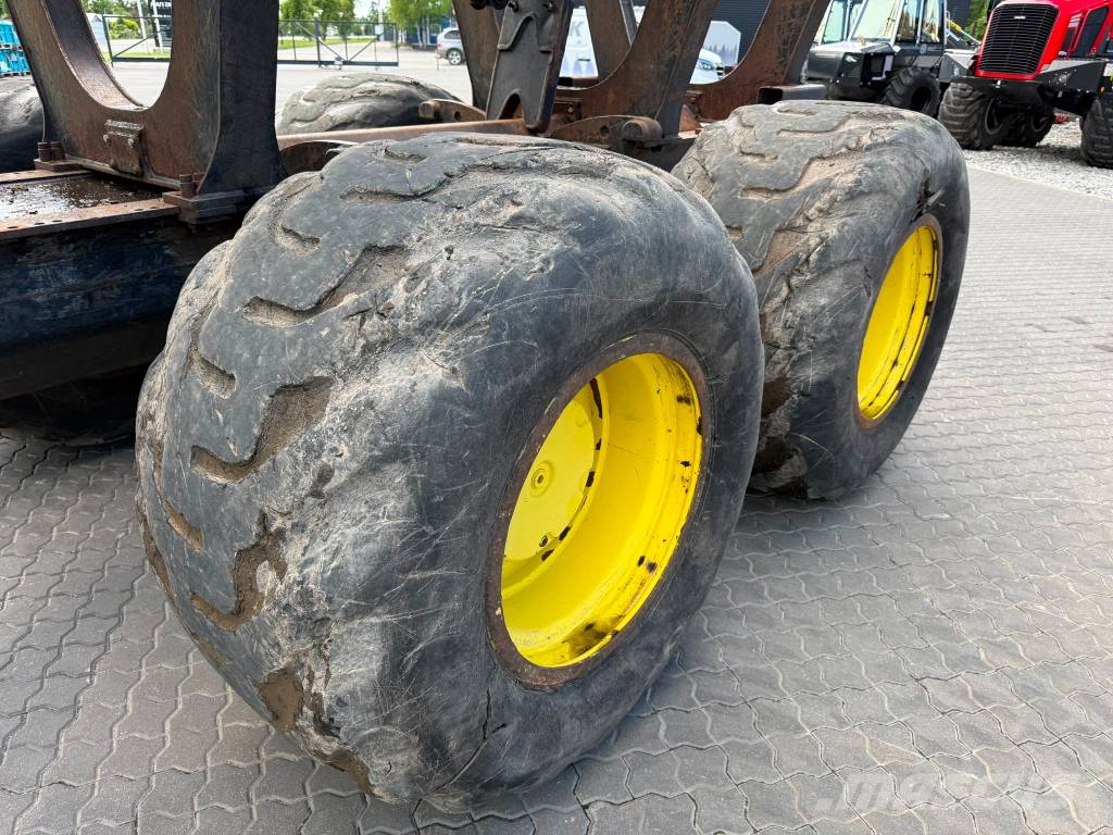 John Deere 1210 E Kuormatraktorit
