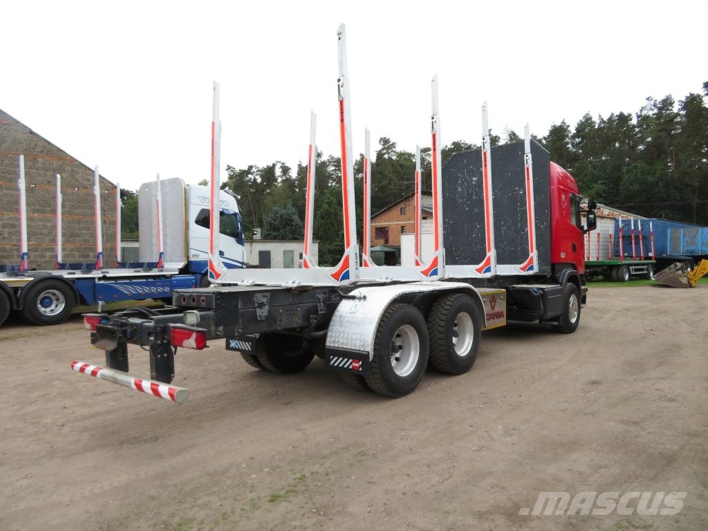Scania R 520 목재 트럭