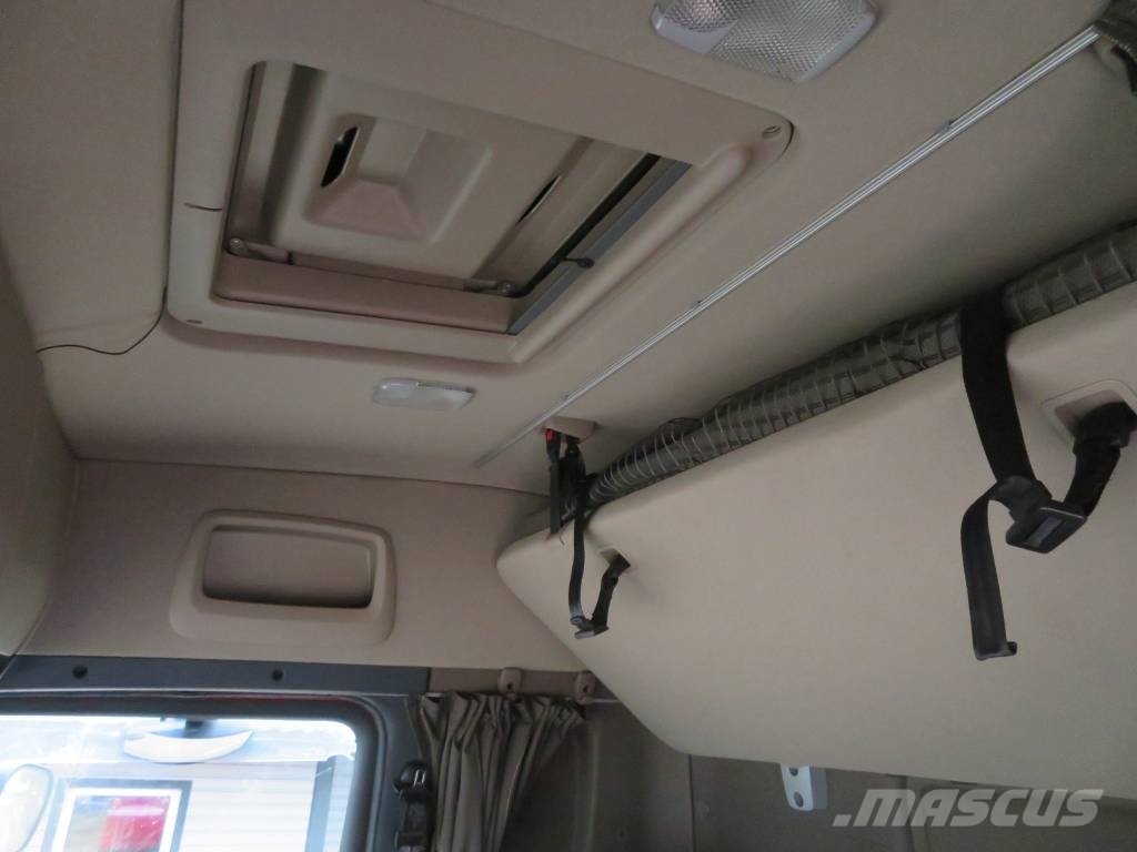 Scania R 520 목재 트럭