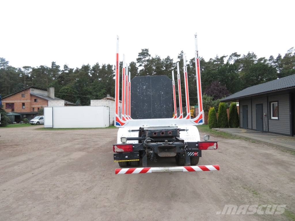 Scania R 520 목재 트럭