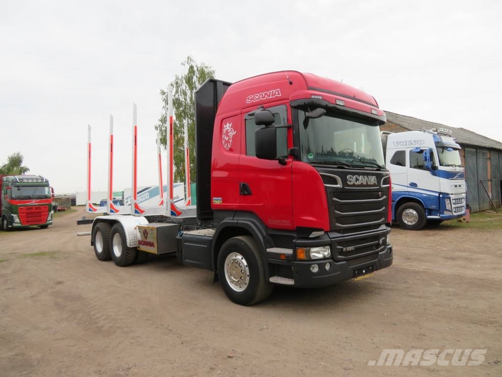 Scania R 520 목재 트럭