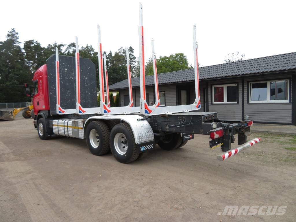 Scania R 520 목재 트럭