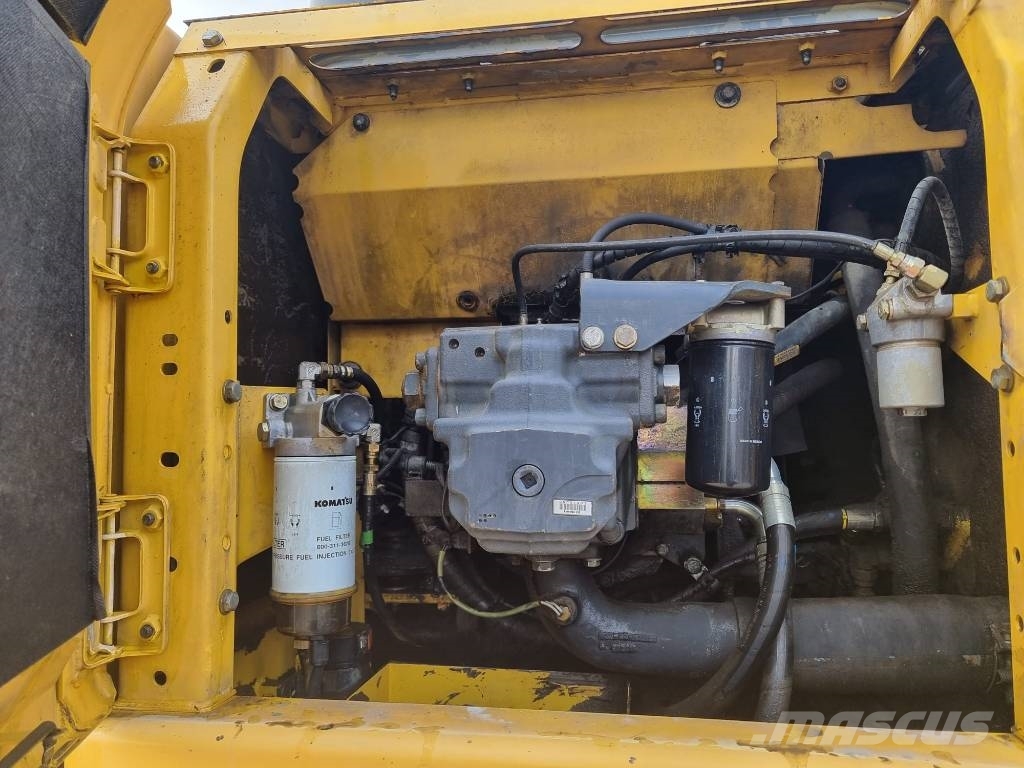 Komatsu PC 290 LC-8 حفارات زحافة