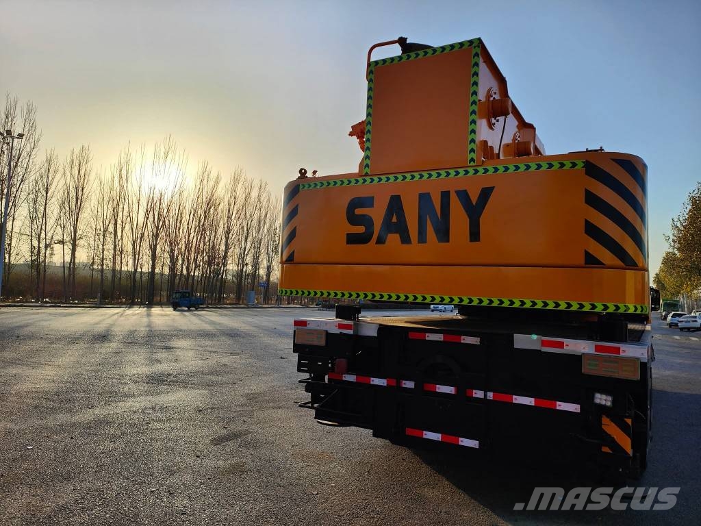 Sany STC 500 Visureigiai kranai