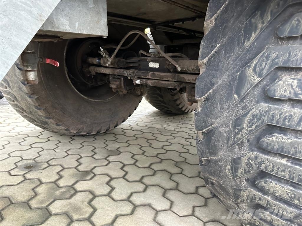 Meyer Lohne VW 16000 Kuivalannan levittimet