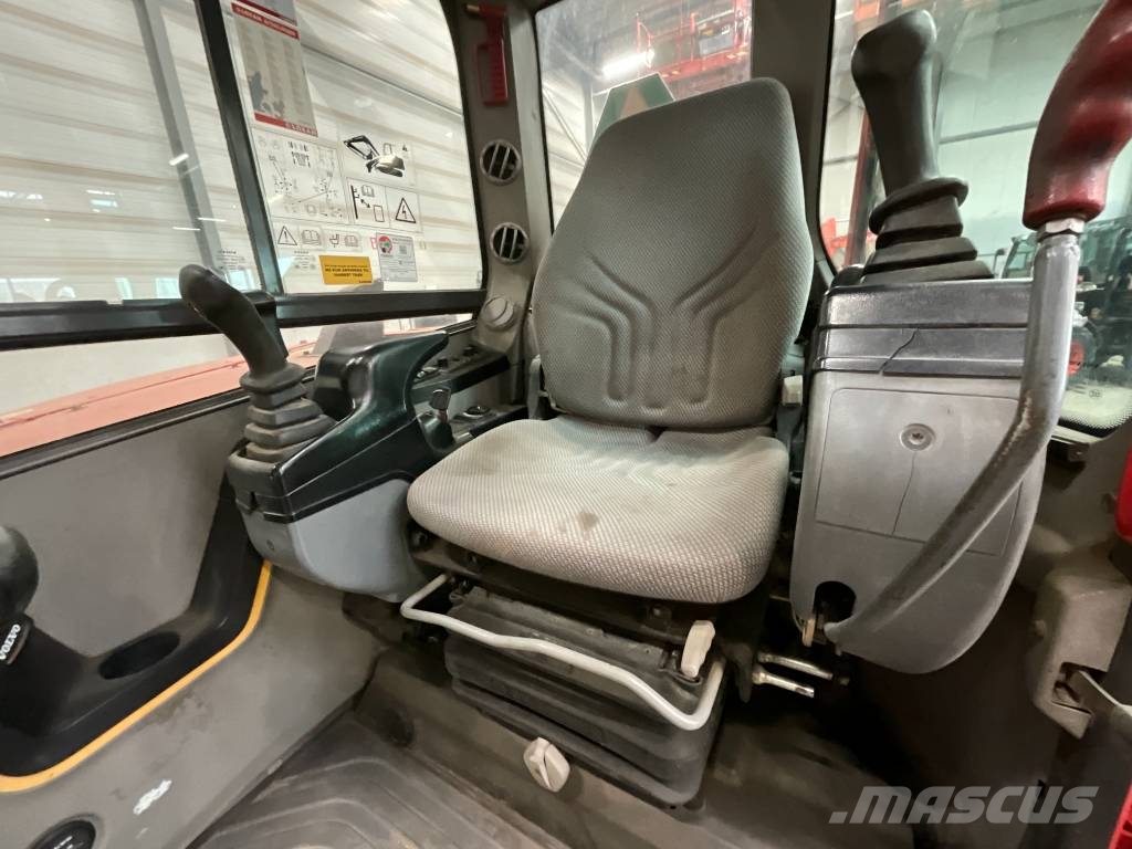 Volvo ECR 88 D حفارات وسط 7 طن - 12 طن