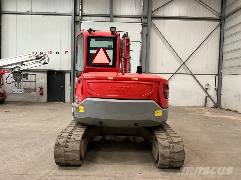 Volvo ECR 88 D حفارات وسط 7 طن - 12 طن