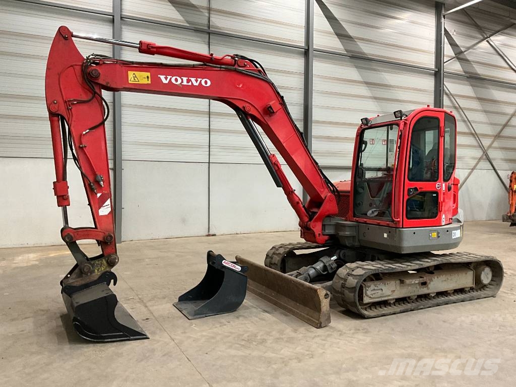 Volvo ECR 88 D حفارات وسط 7 طن - 12 طن