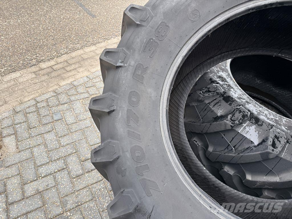 Trelleborg 710/70R38 TM800 Banden Rehvid, rattad ja veljed