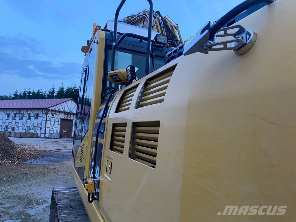 Komatsu PC 210 LC 大型油圧ショベル12t以上(パワーショベル・ユンボ)