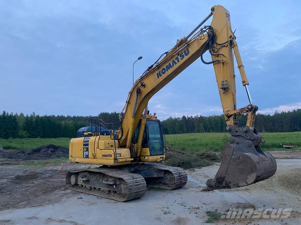 Komatsu PC 210 LC 大型油圧ショベル12t以上(パワーショベル・ユンボ)