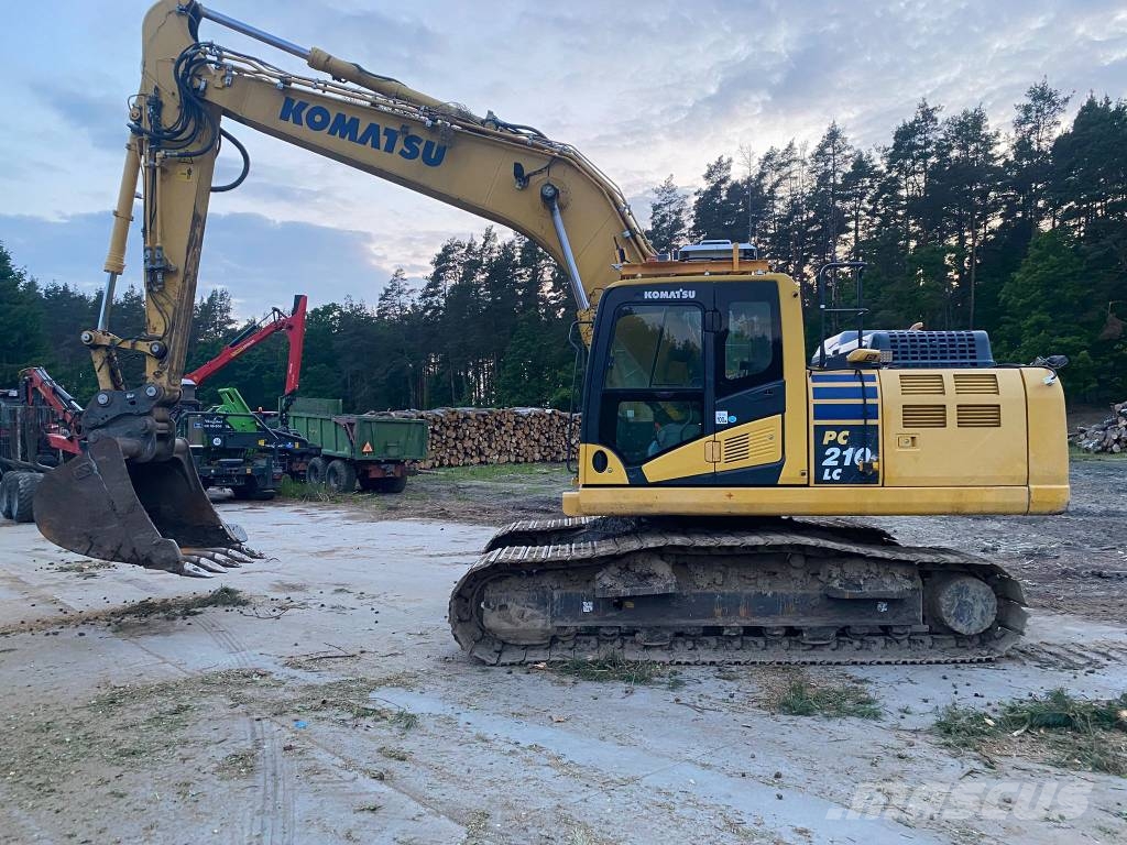 Komatsu PC 210 LC 大型油圧ショベル12t以上(パワーショベル・ユンボ)