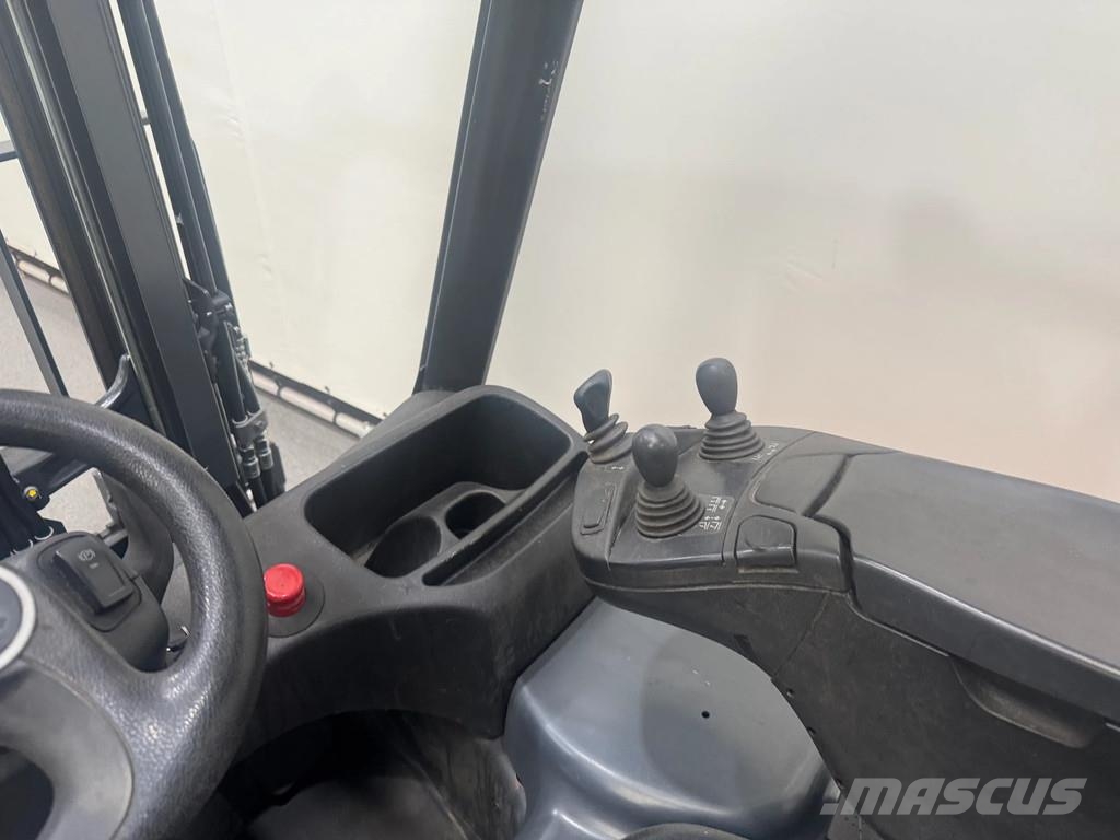 Linde E16-02 NIEUWE ACCU شاحنات ذات رافعات شوكية تعمل بالكهرباء