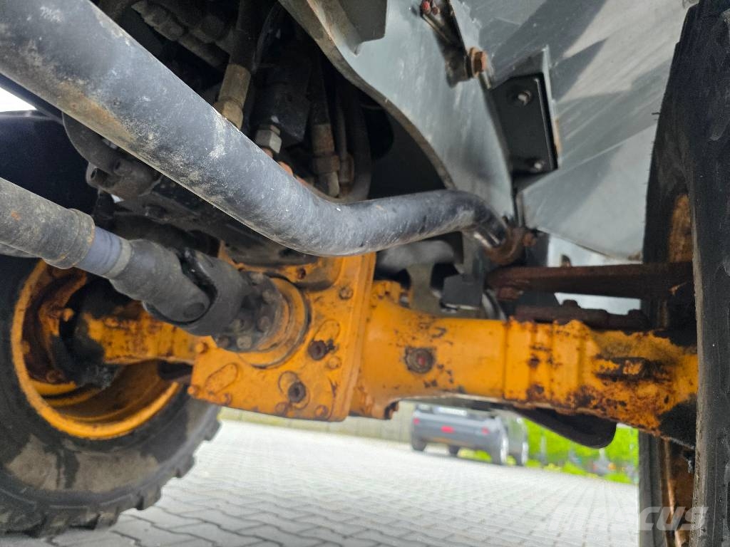 Liebherr L508 Stereo, 2011 ROK, 3800 GODZIN ! ! ! Chargeuse sur pneus