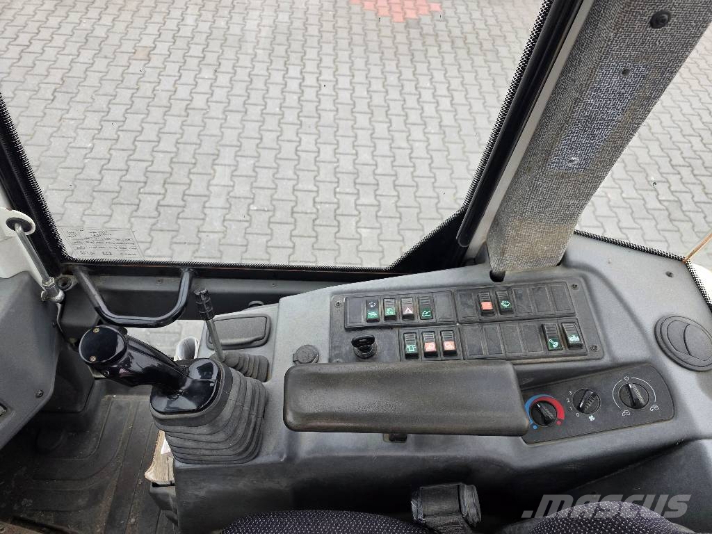 Liebherr L508 Stereo, 2011 ROK, 3800 GODZIN ! ! ! Chargeuse sur pneus