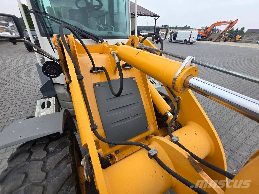 Liebherr L508 Stereo, 2011 ROK, 3800 GODZIN ! ! ! Chargeuse sur pneus