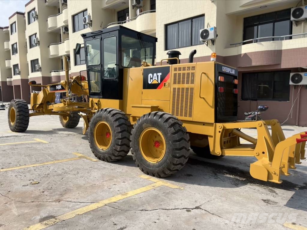 CAT 140 K Source factory 平土機