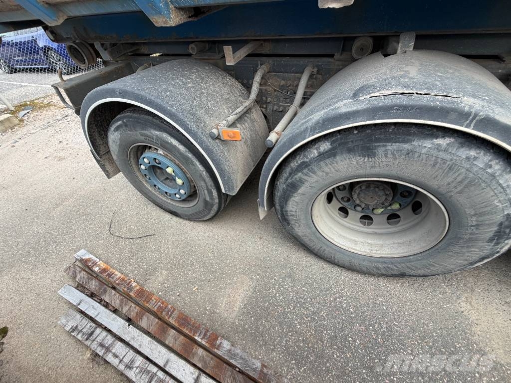Volvo FM 13 شاحنات الرافعات