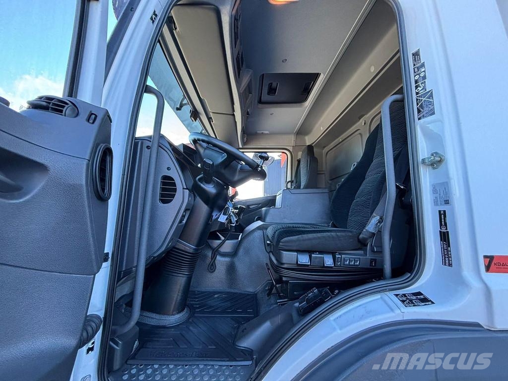 Mercedes-Benz Atego 1524 4x2 BOX L=7509 mm Camiones con caja de remolque