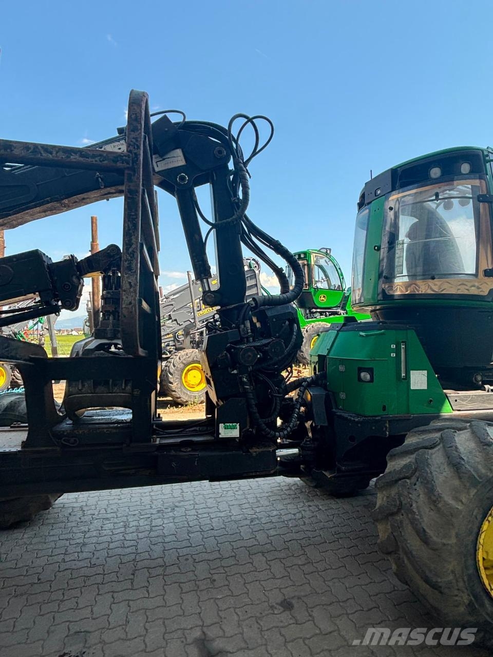 John Deere 1210E Naudoti miškovežiai (Forvarderiai)
