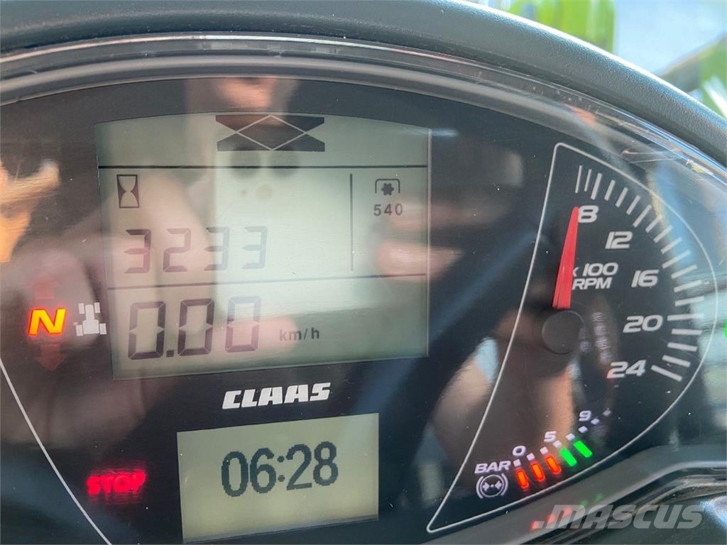 CLAAS Arion 550 CMATIC 트랙터