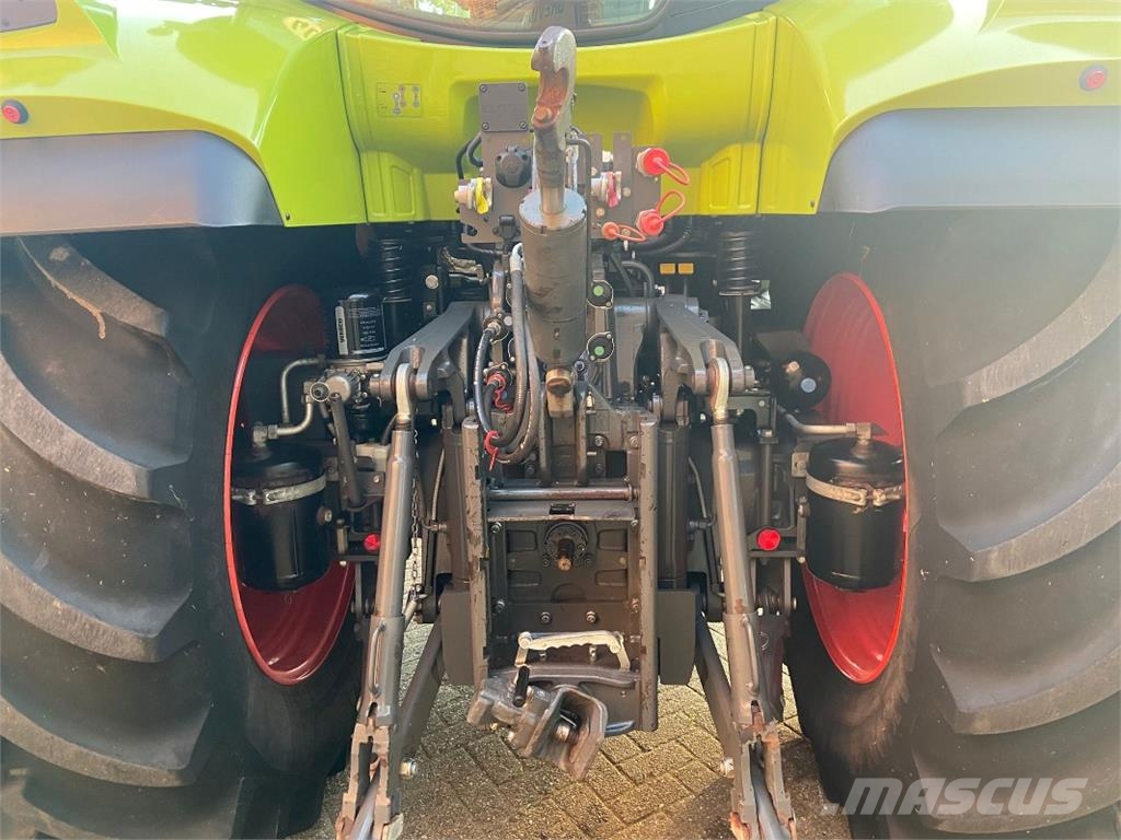CLAAS Arion 550 CMATIC 트랙터