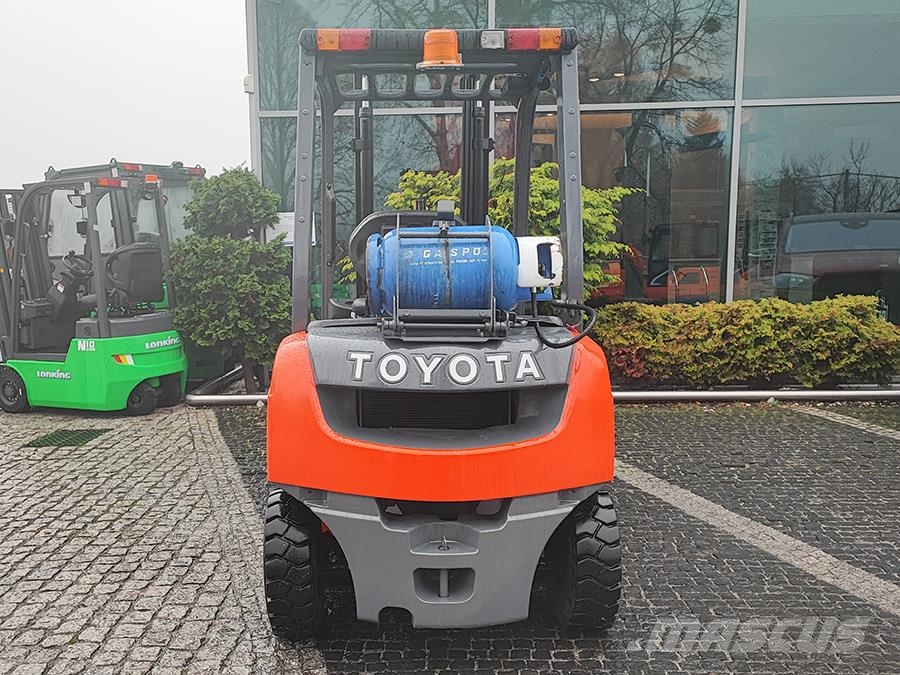 Toyota 02-8FGF20 Gaasitõstukid