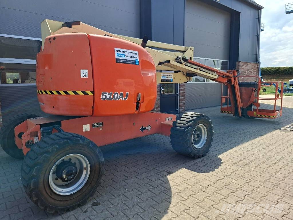 JLG 510 AJ Articulated boom lifts