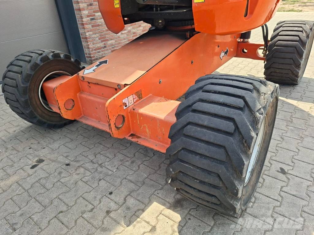 JLG 510 AJ Articulated boom lifts
