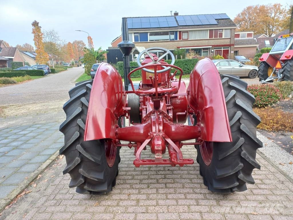 Lanz Bulldog 15/30 Tratores Agrícolas usados