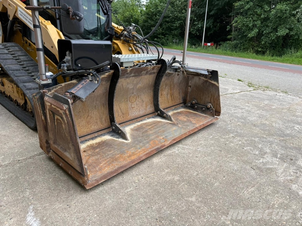 CAT 299D2XHP Lader MIT PB2200 Planiereinrichtung/Laser لوادر انزلاقية التوجيه