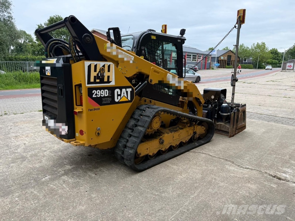 CAT 299D2XHP Lader MIT PB2200 Planiereinrichtung/Laser لوادر انزلاقية التوجيه