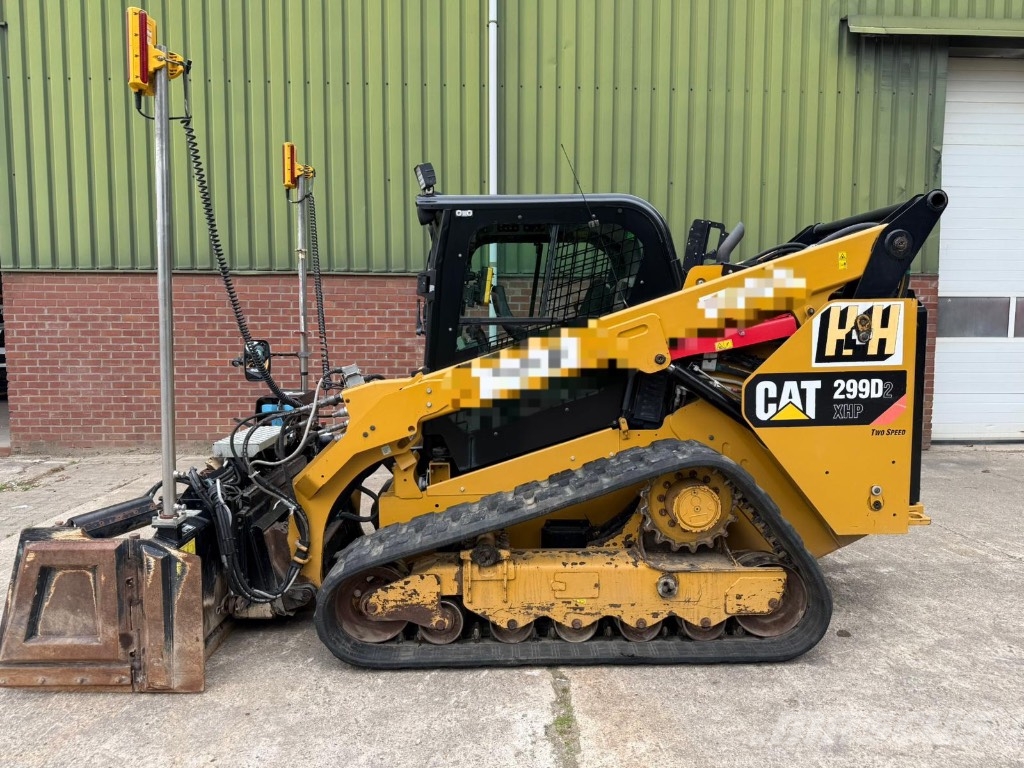 CAT 299D2XHP Lader MIT PB2200 Planiereinrichtung/Laser لوادر انزلاقية التوجيه