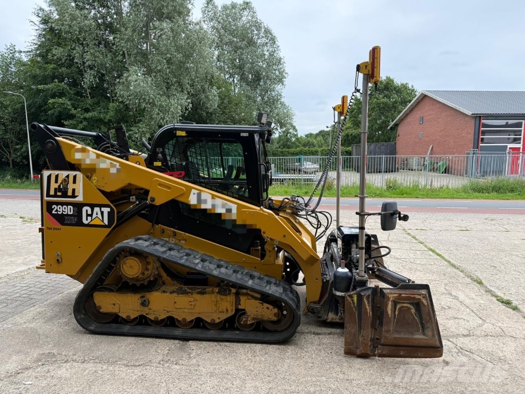 CAT 299D2XHP Lader MIT PB2200 Planiereinrichtung/Laser لوادر انزلاقية التوجيه